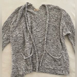 Hollister Slouchy cardigan